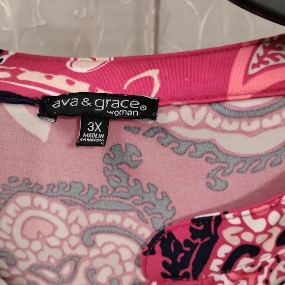Ava & Grace Woman Paisely Top in Size 3X - Picture 7 of 12